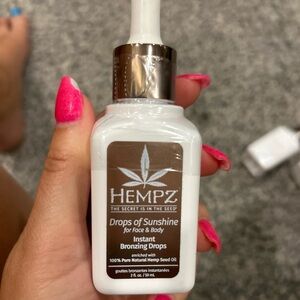 Hempz instant bronzing drops